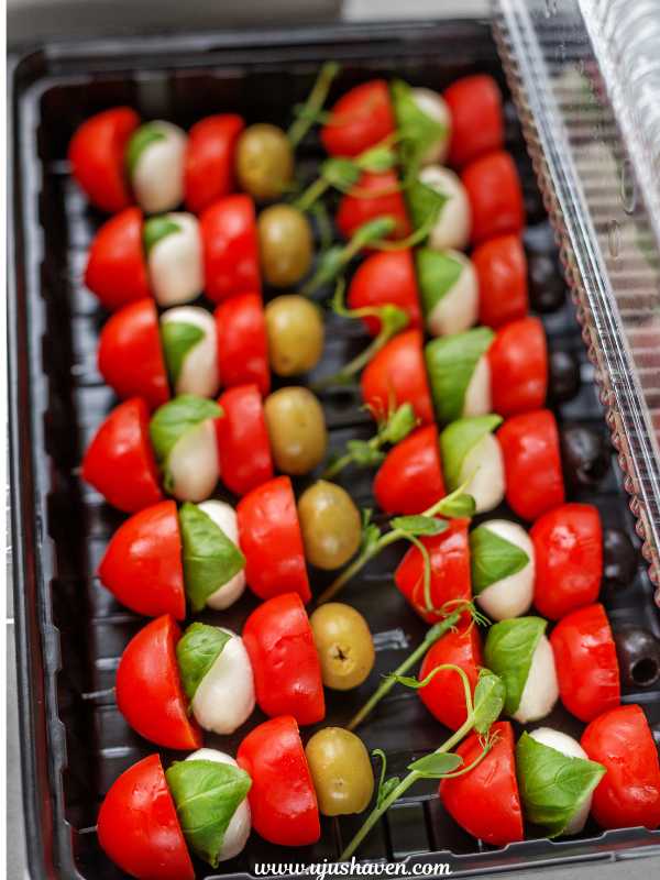 Caprese-Skewers