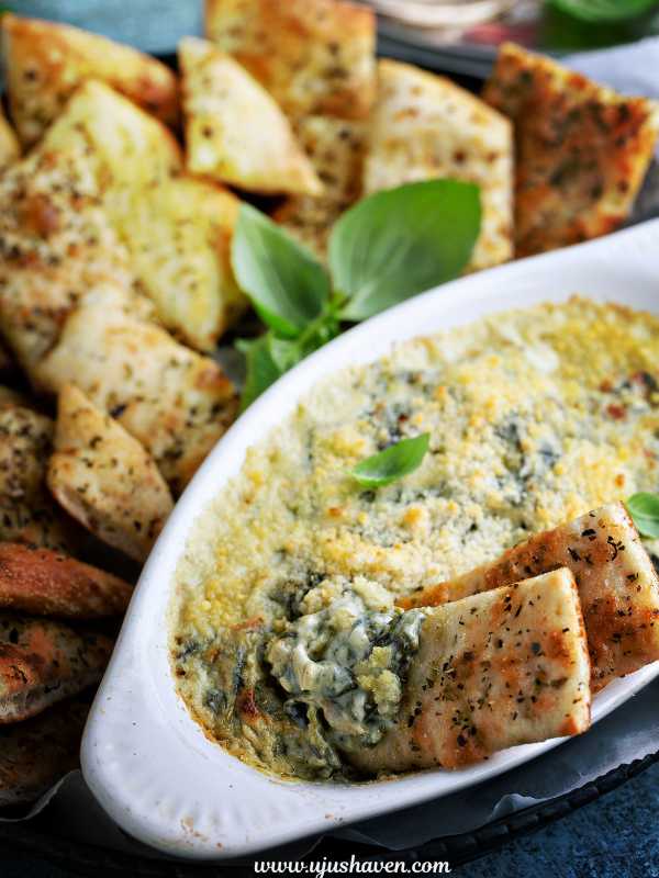 Mini-Beef-Sliders-New-Year's-Eve-Food-Ideas-For-The-Family