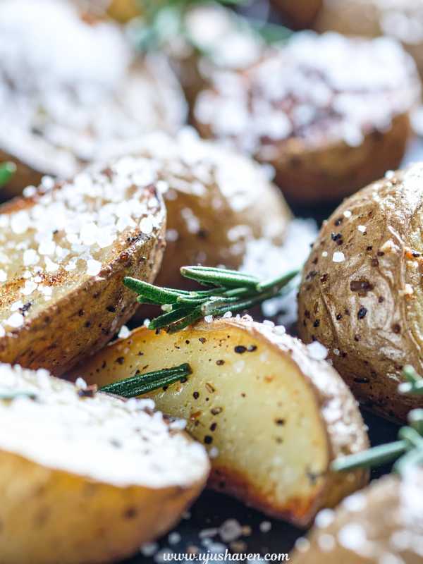 Crispy-Baked-Potato-Wedges-New-Year's-Eve-Food-Ideas-For-The-Family