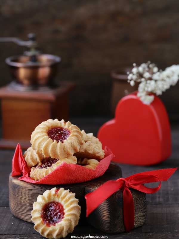 Homemade-Sweet-Treats-Valentine's-Day-Gifts-For-Him-Homemade