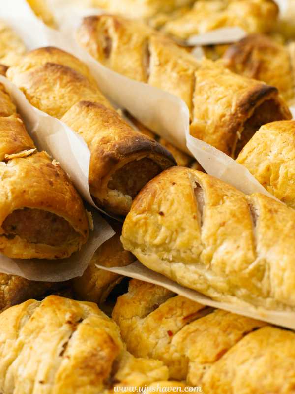 Sausage-Rolls-New-Year's-Eve-Food-Ideas-For-The-Family
