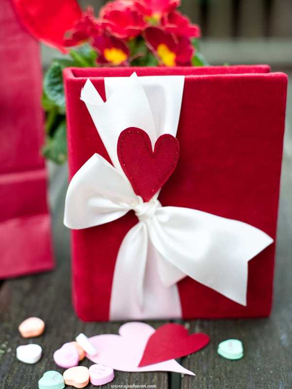 Send-a-love-book-or-journal