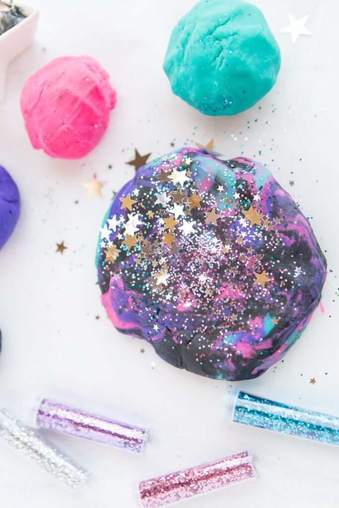 Sparkly-Playdough-Fun