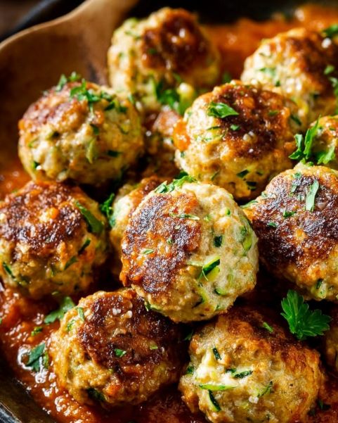 Baked-Turkey-Meatballs-with-Zucchini