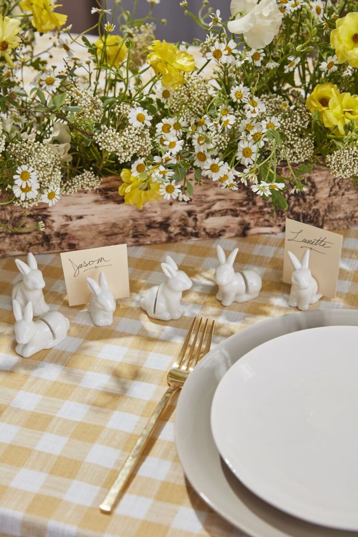 Mini-bunny-or-chick-place-settings
