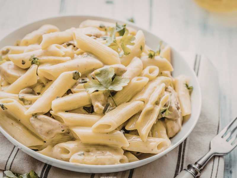 One-Pot-Creamy-Mushroom-Pasta-Lazy-Dinners