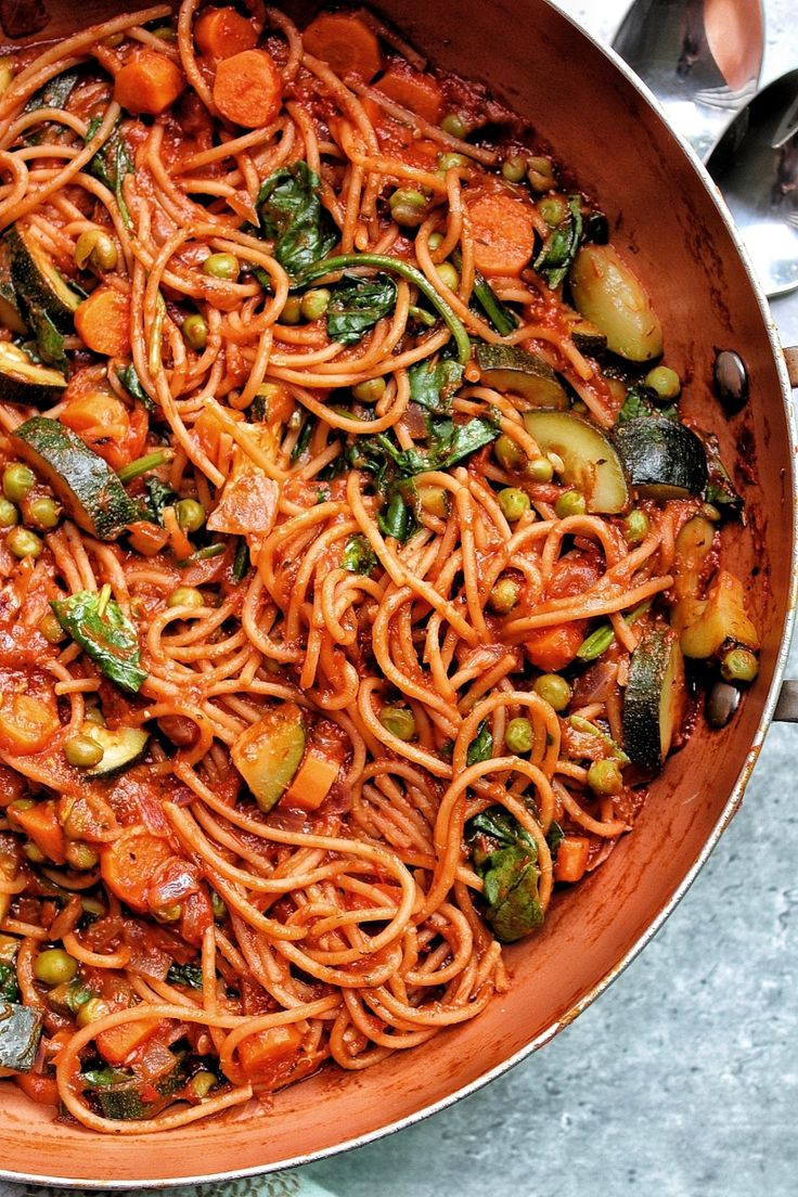 Spaghetti-with-Sneaky-Veggie-Sauce-kid-friendly-dinner-ideas-for-picky-eaters.