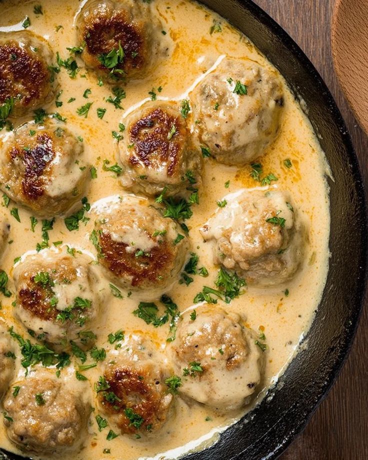Turkey-Meatballs-in-Creamy-Sauce