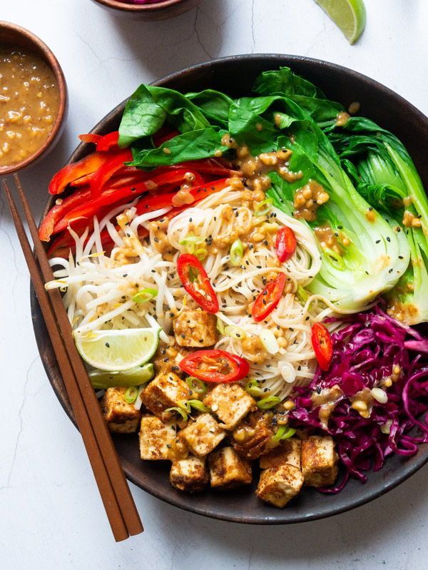 Baked-Tofu-and-Peanut-Noodle-Bowls-High-Protein-Meal-Prep-Lunch