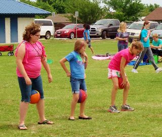 Balloon-Waddle-Race.