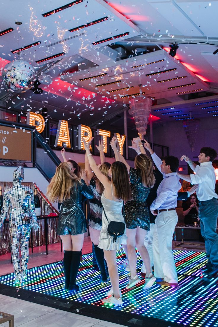Dance-Party-Birthday-Party-Ideas-for-Teenagers