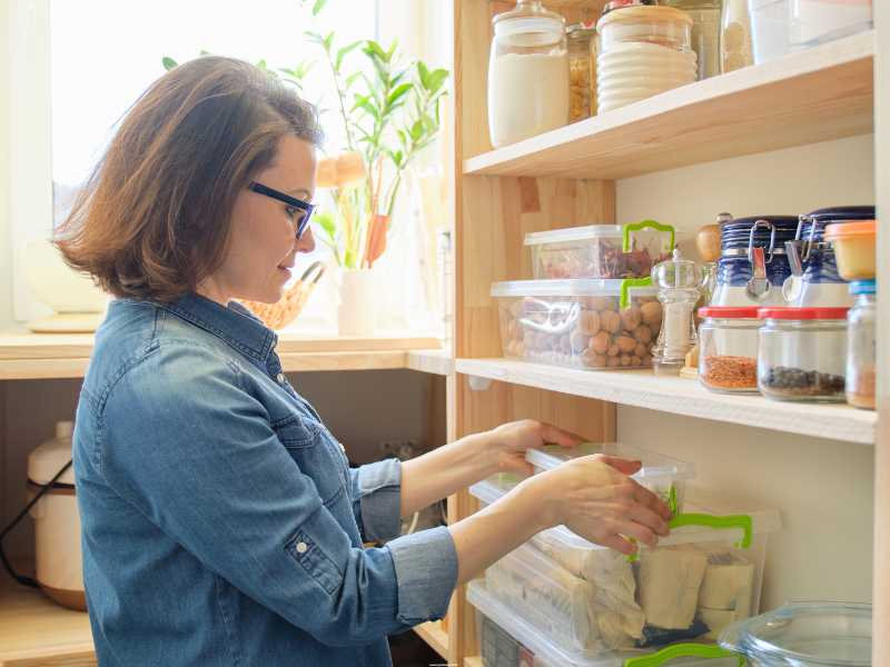Do-a-Quick-Weekly-Pantry-Reset-Ideas-for-Pantry-Organization