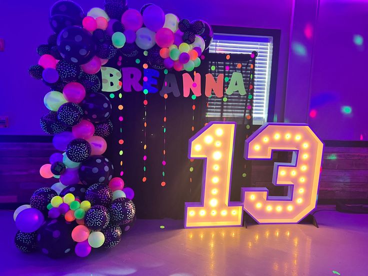 Glow-in-the-Dark-Party