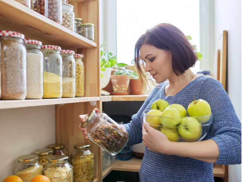 Ideas-for-Pantry-Organization.