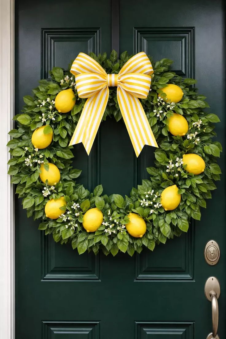 Lemon-and-Leaf-Spring-Wreath.