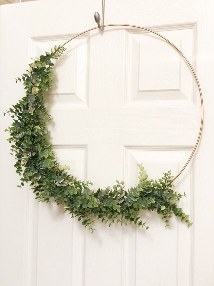 Minimal-Greenery-Hoop