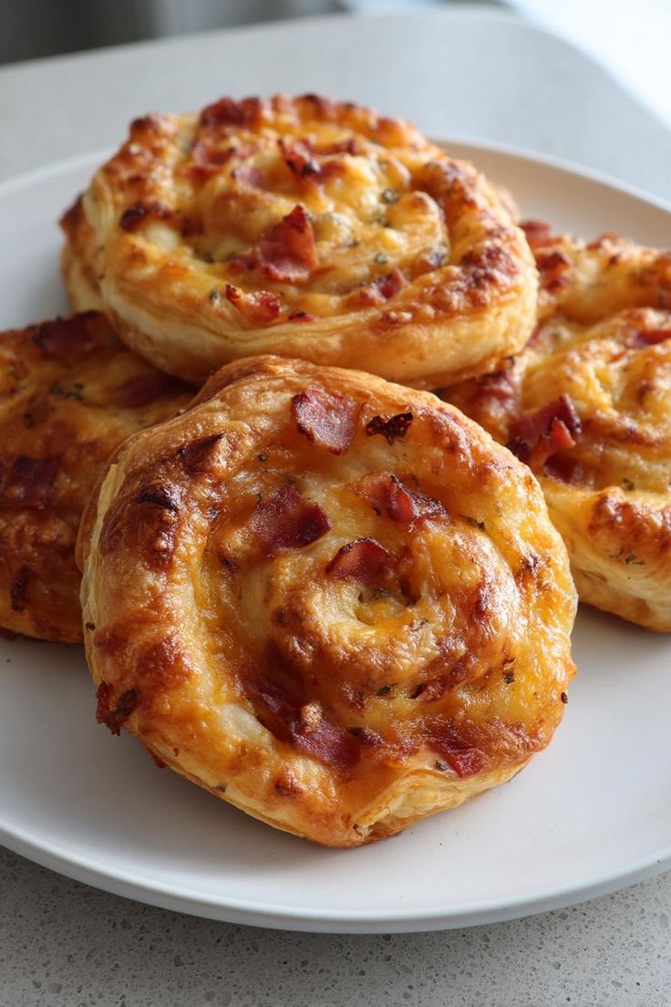 Puff-Pastry-Pinwheels-with-Ham-and-Cheese-Easter-Party-Food-Ideas