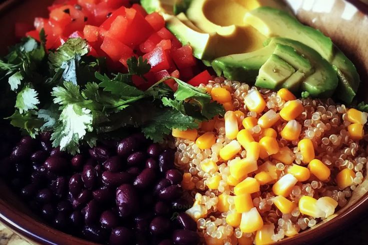 Spicy-Black-Bean-and-Quinoa-Bowls-High-Protein-Meal-Prep-Lunch
