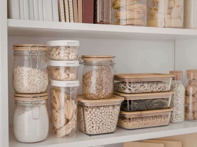 Use-Containers-in-the-Pantry.