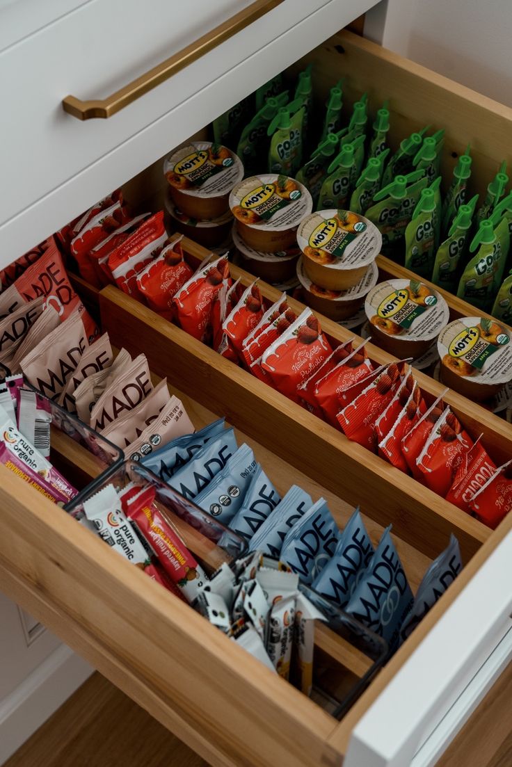 Use-Drawer-Dividers-for-Small-Packets-and-Sachet