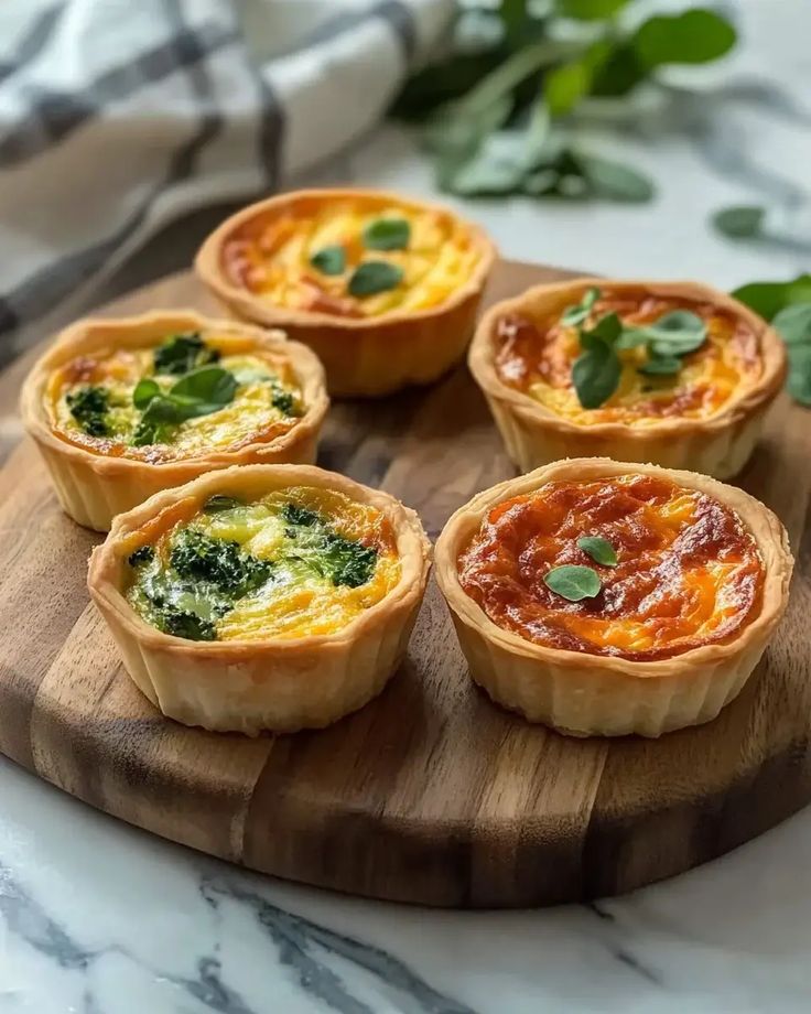 Mini-Quiches-with-Veggies-or-Cheese-Mother’s-Day-Brunch