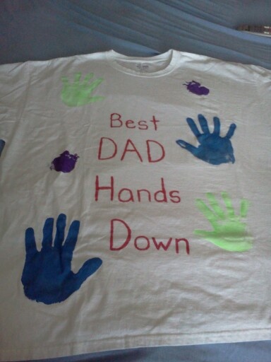 DIY-gifts-like-mugs-shirts-and-canvases.