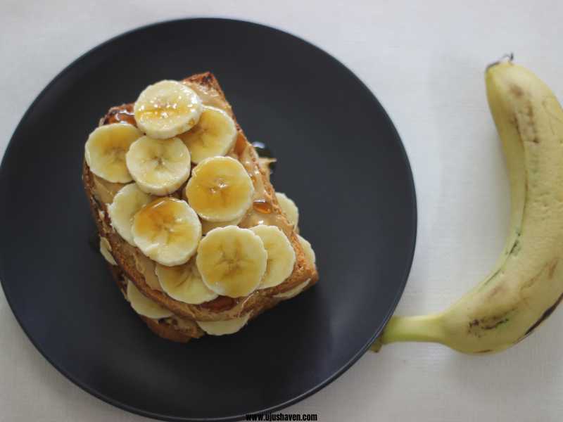 Banana-Peanut-Butter-Toast-with-Honey