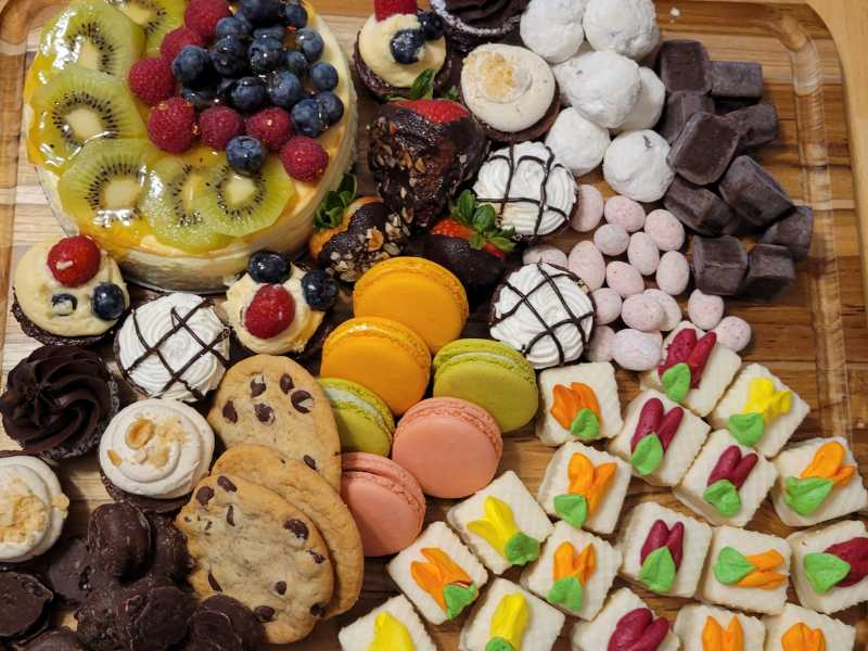 Dessert-Board-Ideas-for-Girls-Night