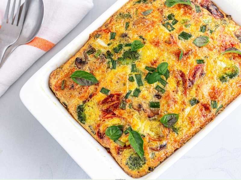 Egg-and-Cheese-Breakfast-Casserole