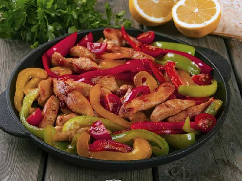 Skillet-Chicken-Fajitas