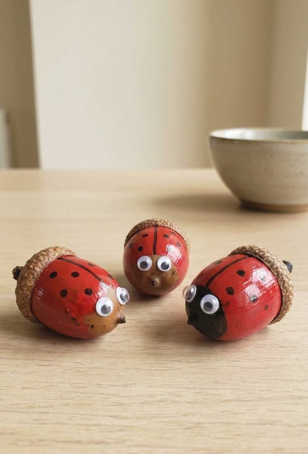 Acorn-Ladybugs-Easy-Acorn-Crafts-for-Kids.