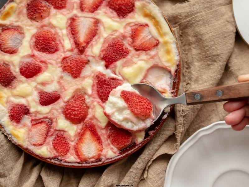 Chilled-Strawberry-Cream-Pie