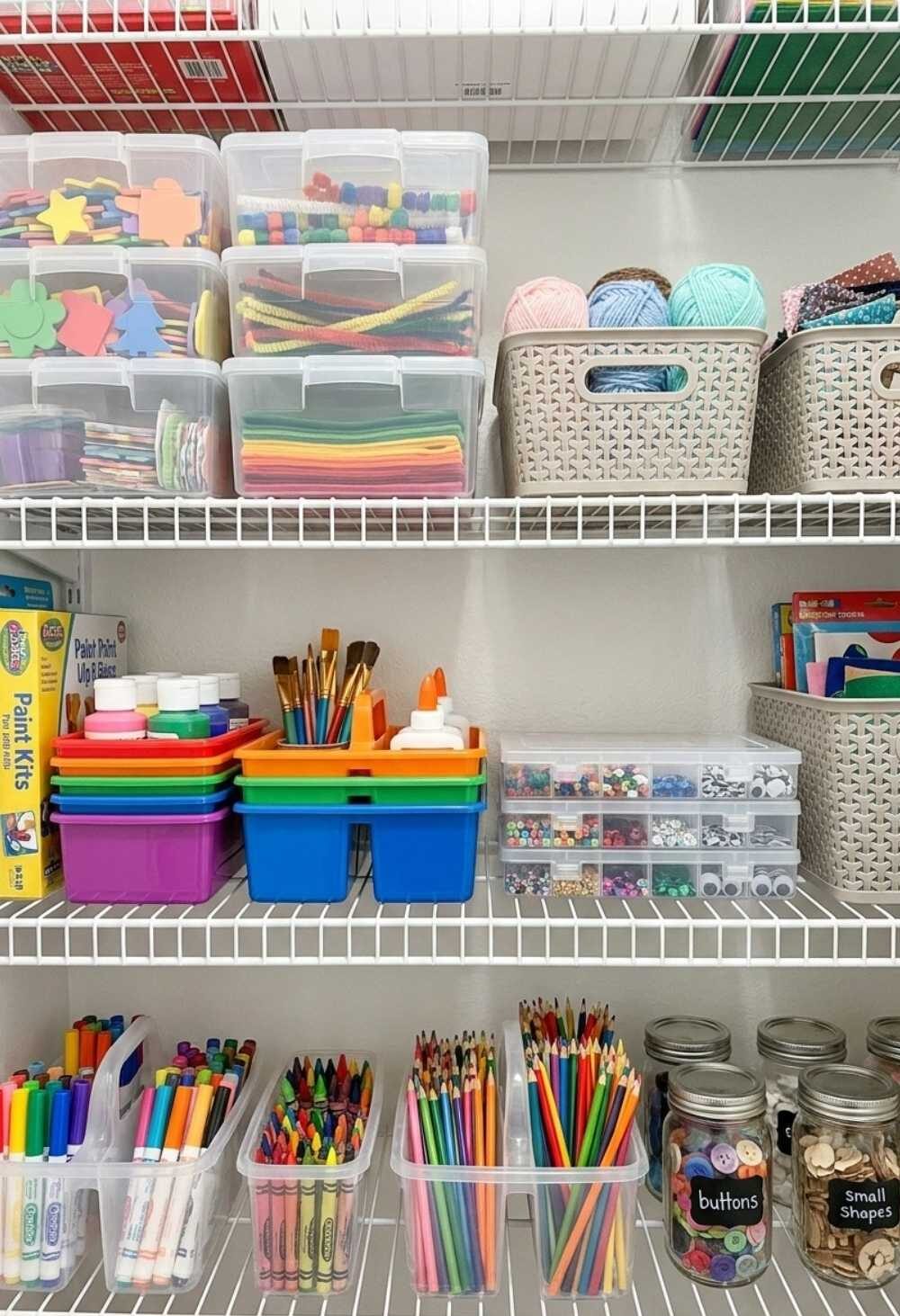 DIY-Craft-Station-on-Any-Budget