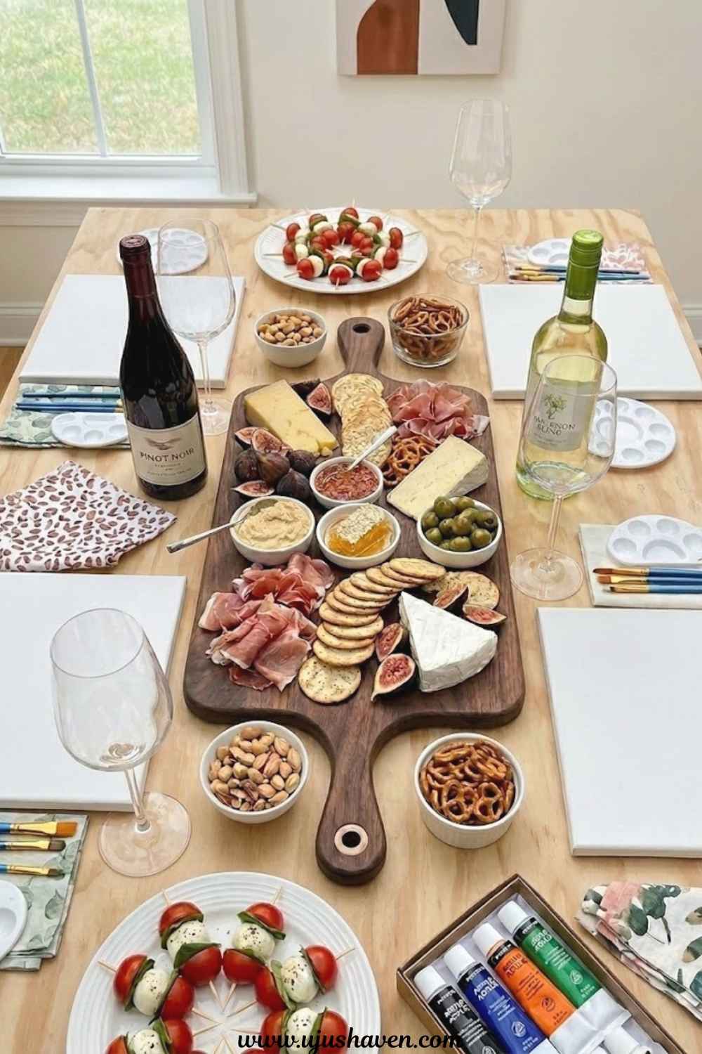 Drinks-and-Food-to-Serve.