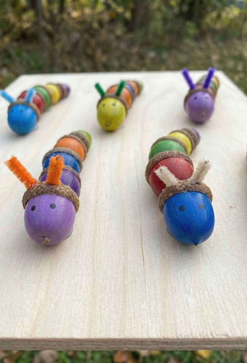 Painted-Acorn-Caterpillars-Easy-Acorn-Crafts-for-Kids.