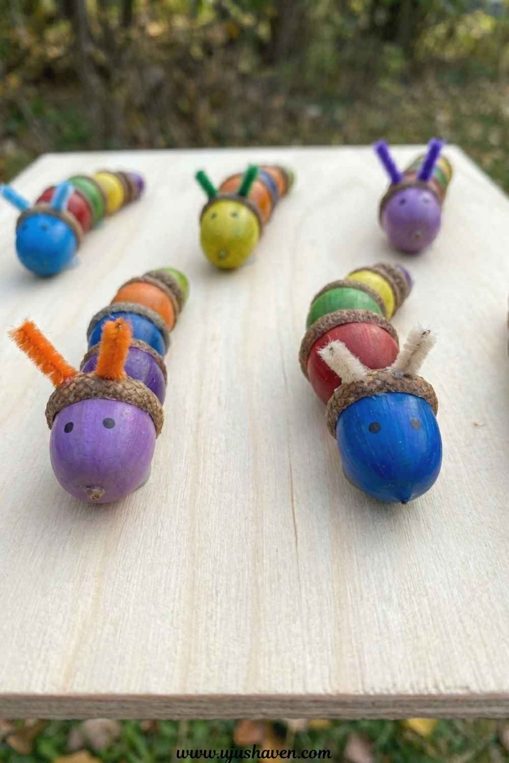 Painted-Acorn-Caterpillars-Easy-Acorn-Crafts-for-Kids.
