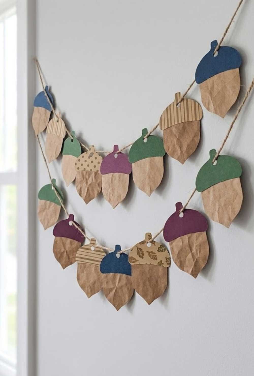 Paper-Acorn-Garland