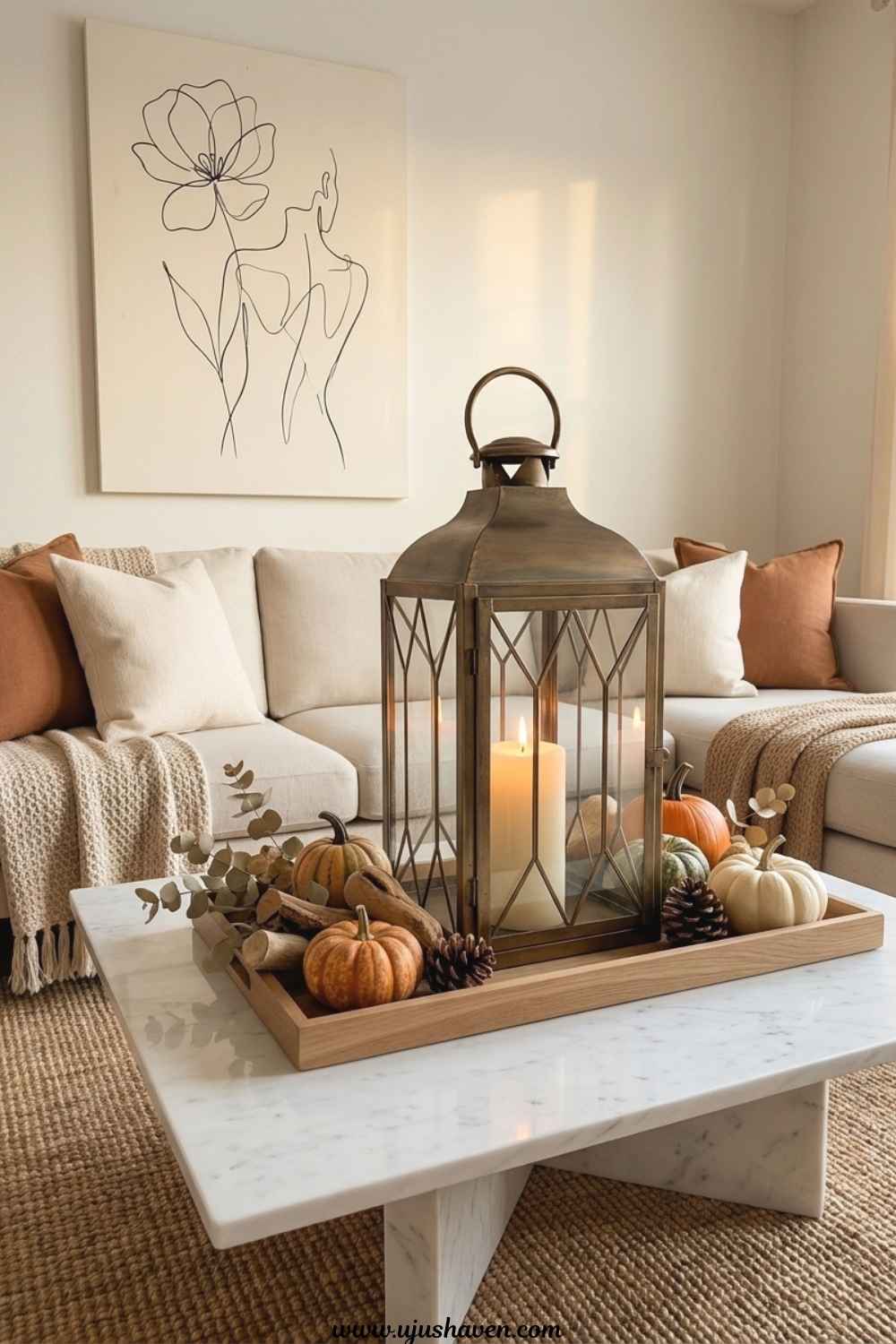 A-Lantern-Centerpiece-That-Anchors-the-Whole-Table