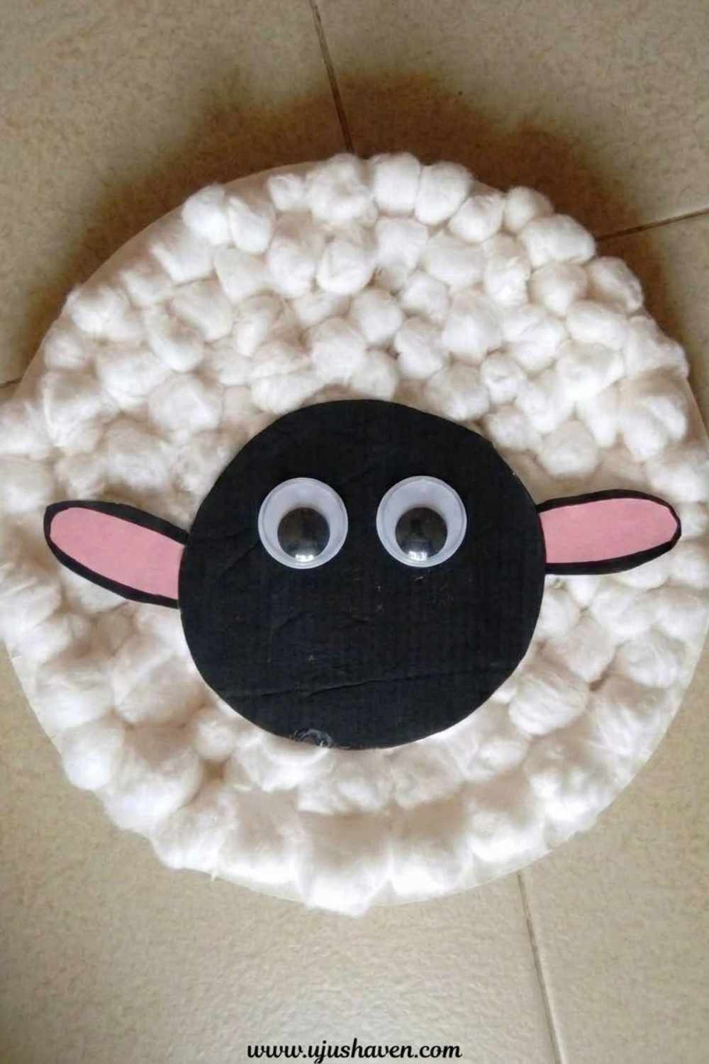 Add-the-Googly-Eyes.