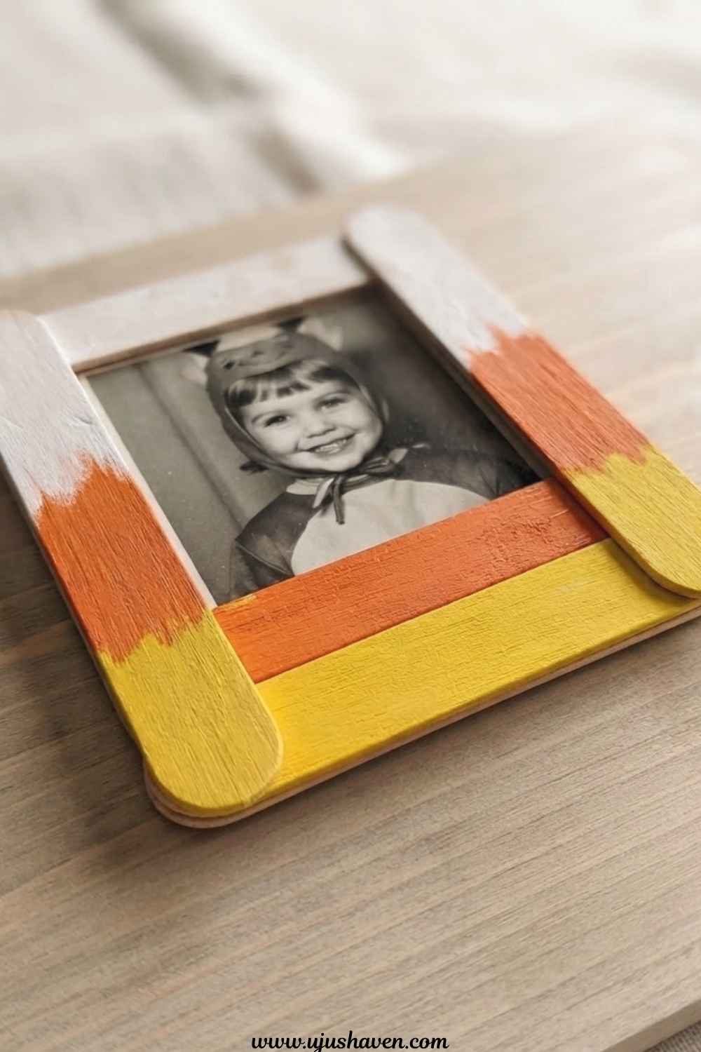 Popsicle-Stick-Candy-Corn-Frame