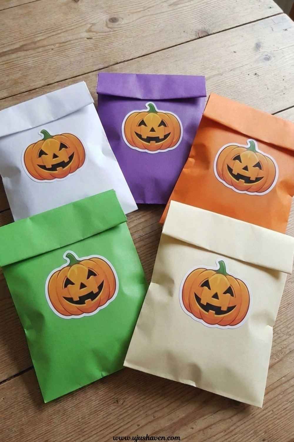 Sticker-Pumpkin-Treat-Bags
