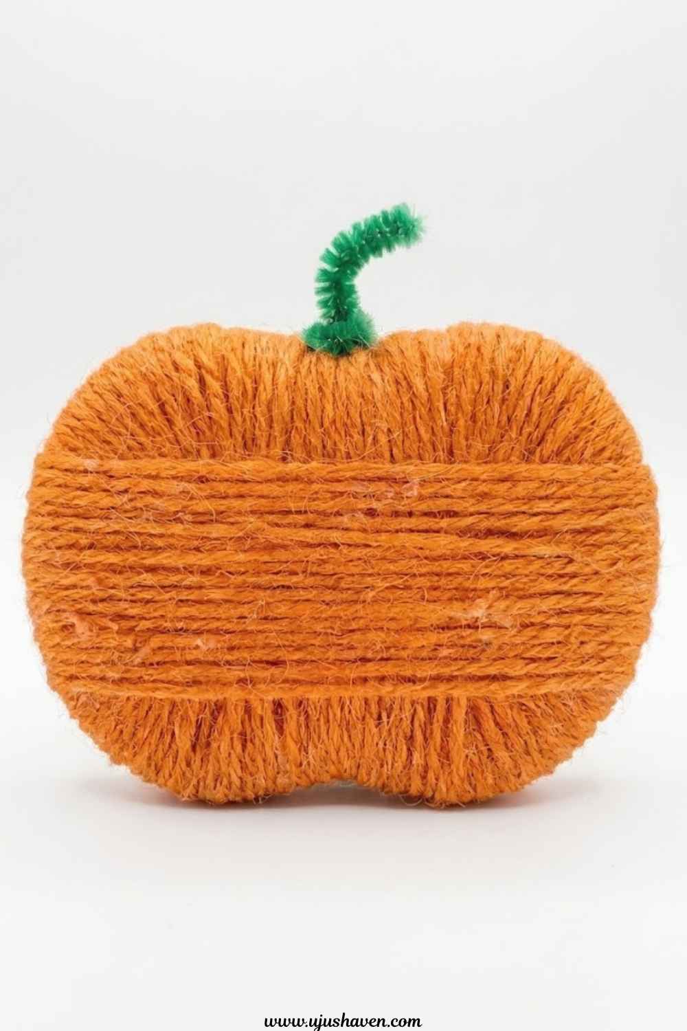 Yarn-Wrapped-Foam-Pumpkin.
