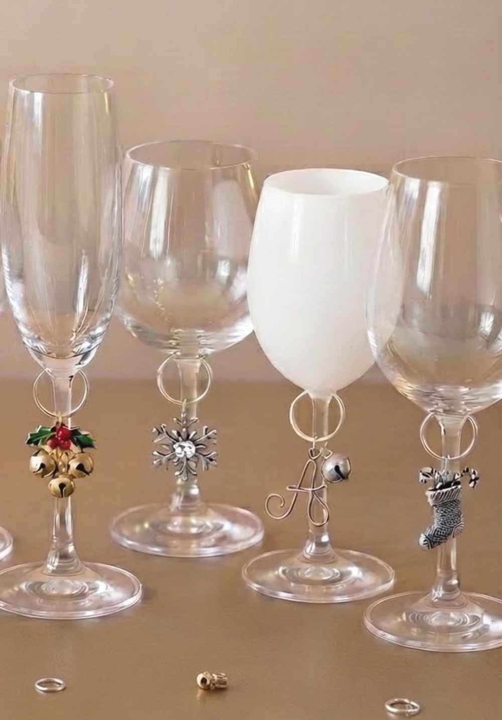 Christmas-Wine-Glass-Charms-Easy-Christmas-Crafts-for-Adults