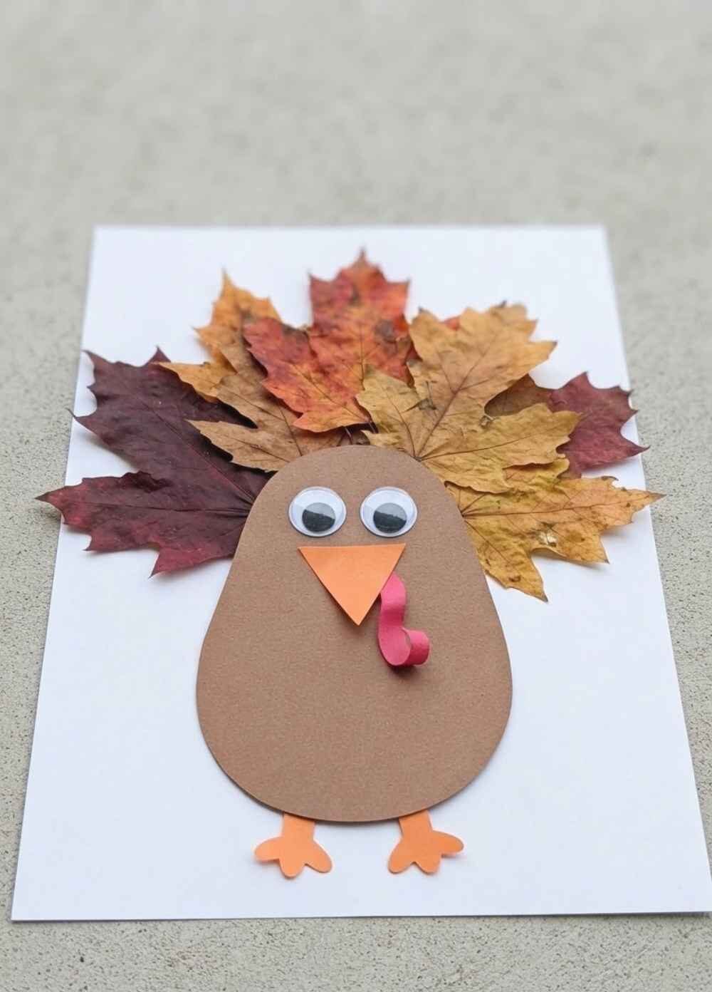 Leaf-Turkey-Easy-Thanksgiving-Crafts-for-Toddlers