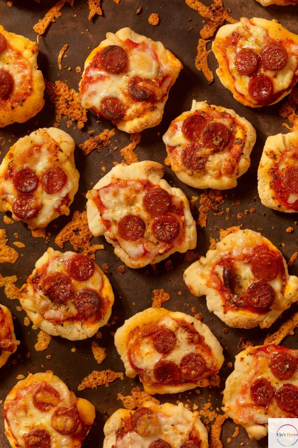 Mini-Pizza-Bites-Birthday-Party-Food-Ideas-for-Teens