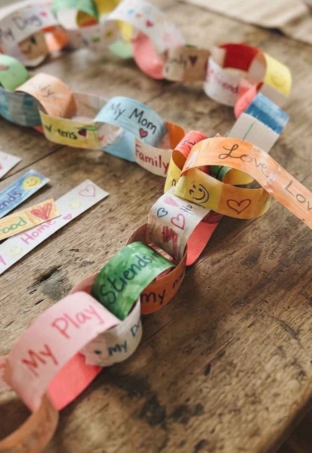 Thankful-Paper-Chain.