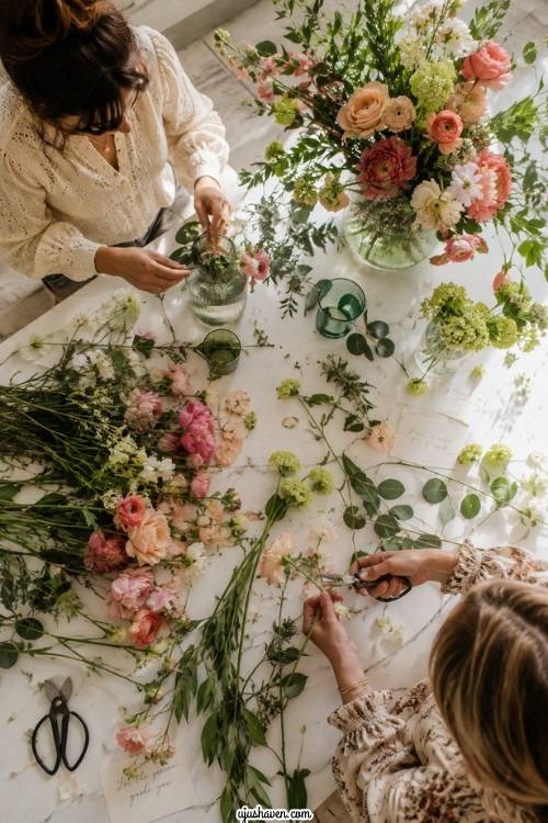 Flower-Arranging-Party