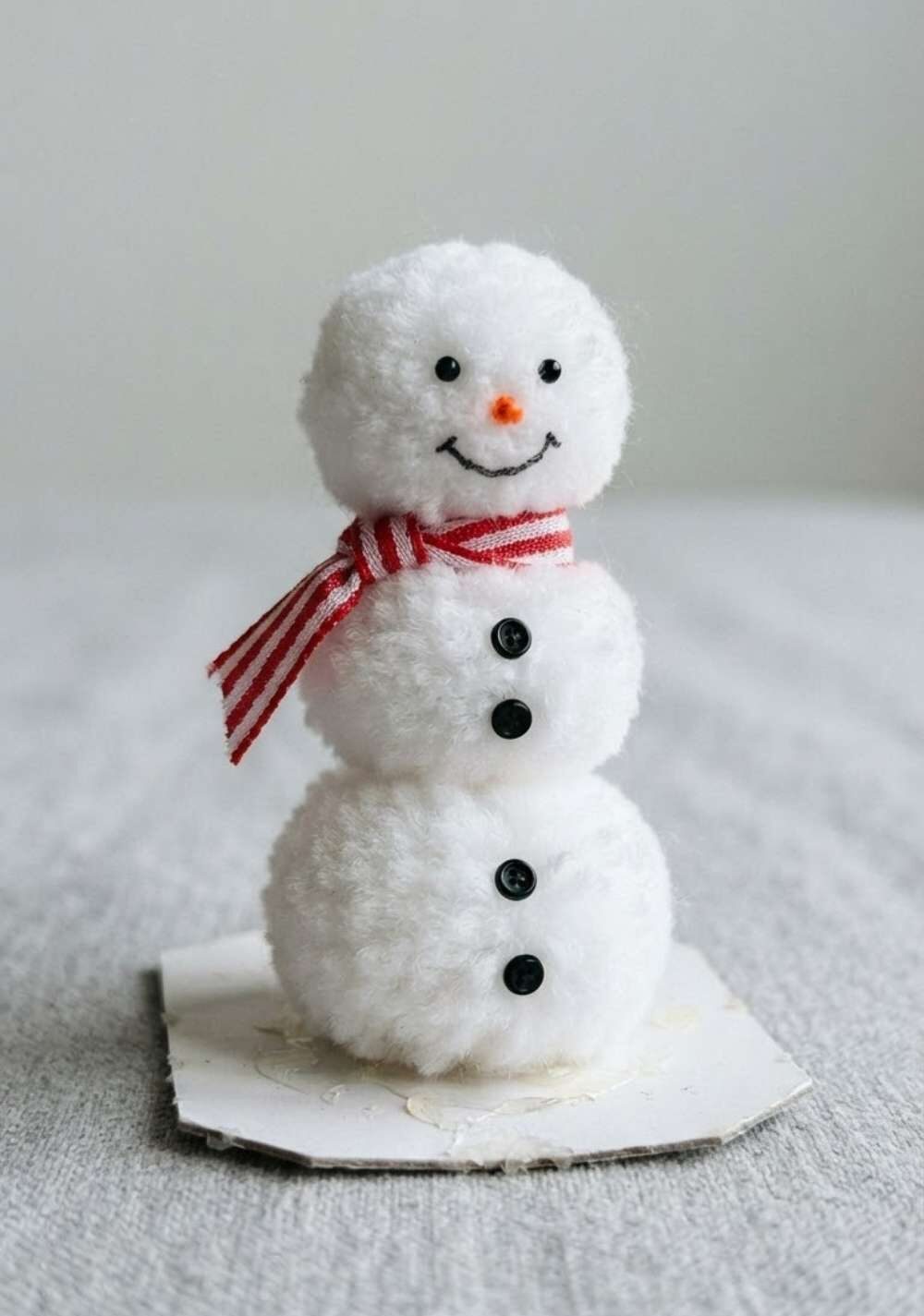 Snowman-Pom-Pom-Craft