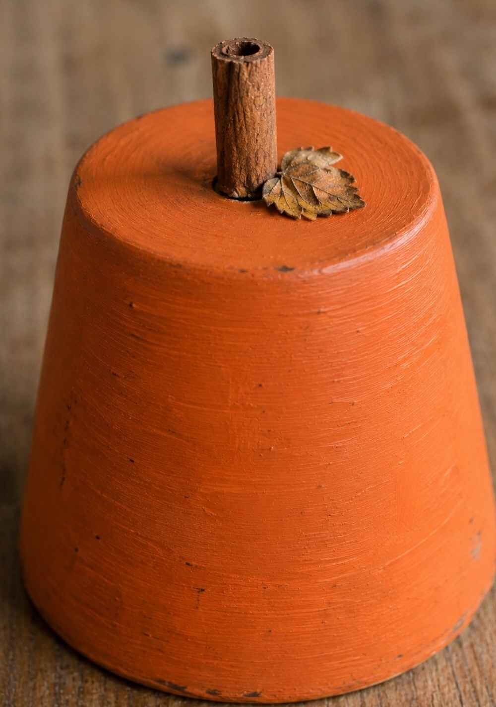 Terracotta-Pot-Pumpkin