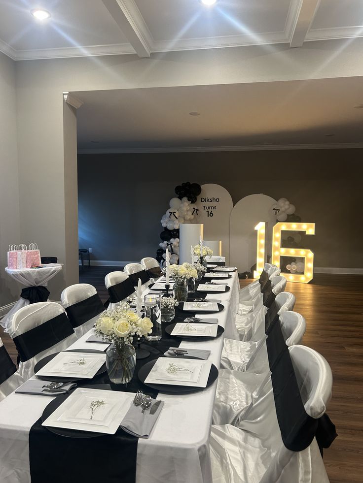 Black-and-White-Dinner-Party